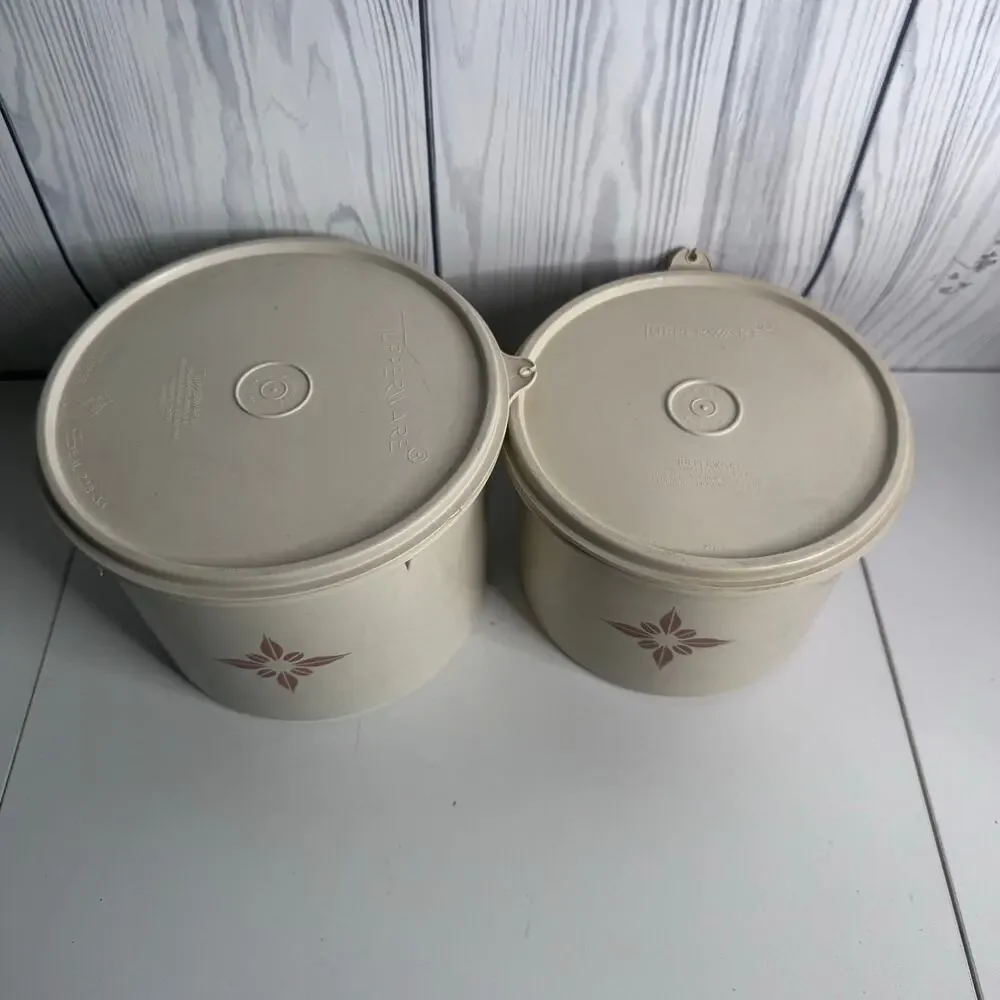 Tupperware vintage 1970s